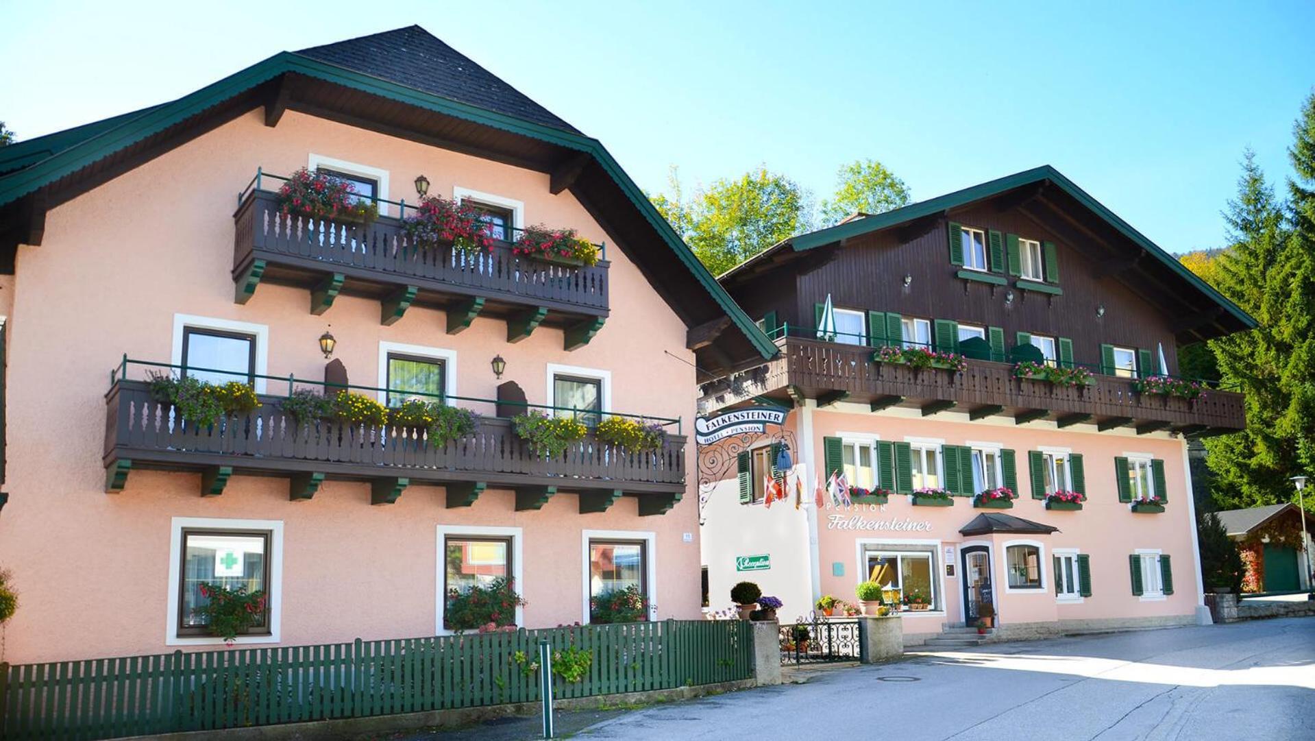 Hotel-Pension Falkensteiner Sankt Gilgen Exterior photo