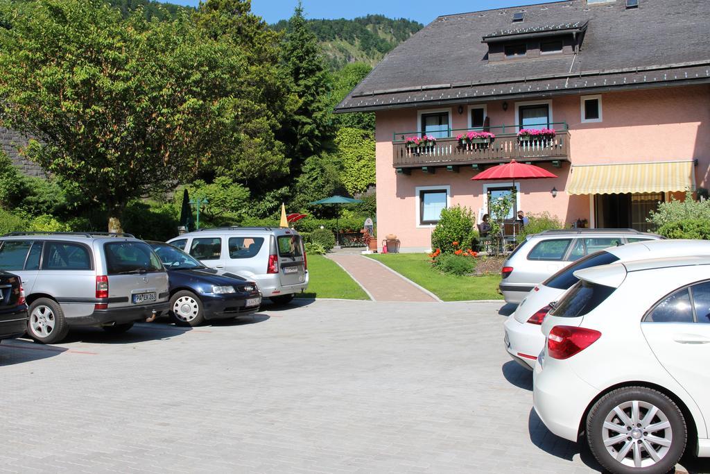 Hotel-Pension Falkensteiner Sankt Gilgen Exterior photo