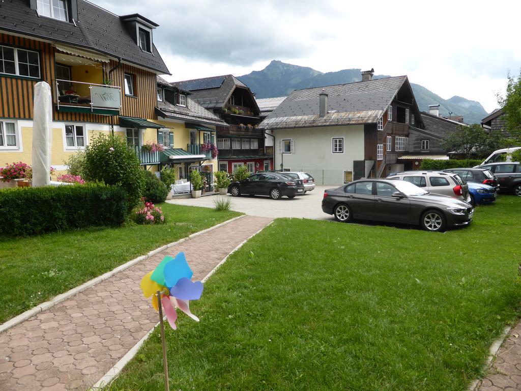 Hotel-Pension Falkensteiner Sankt Gilgen Exterior photo